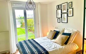 Appartement Avec Jardin Pres De Disneyland
